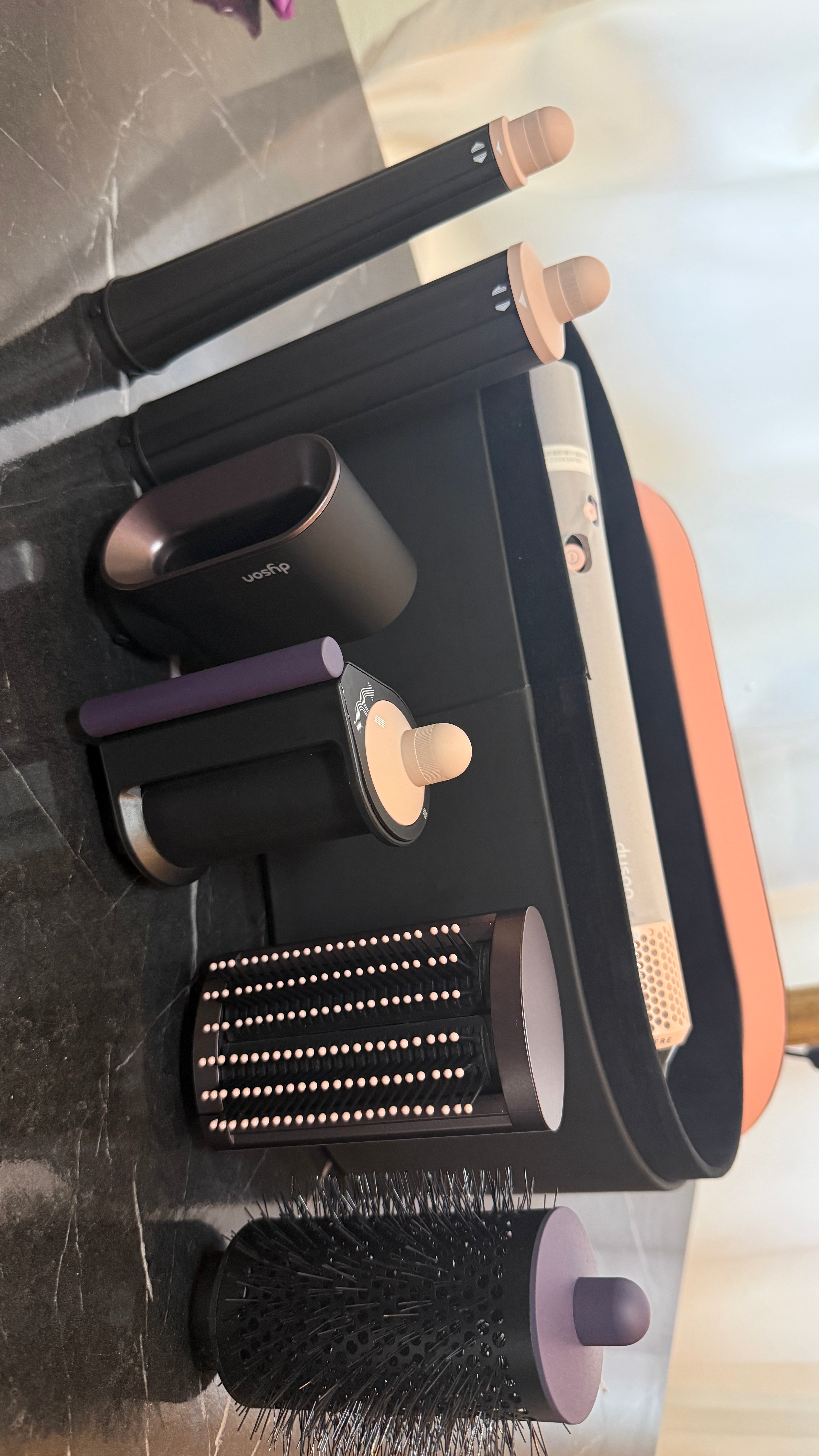 Dyson Airwrap  saç şekillendirme ve kurutma seti